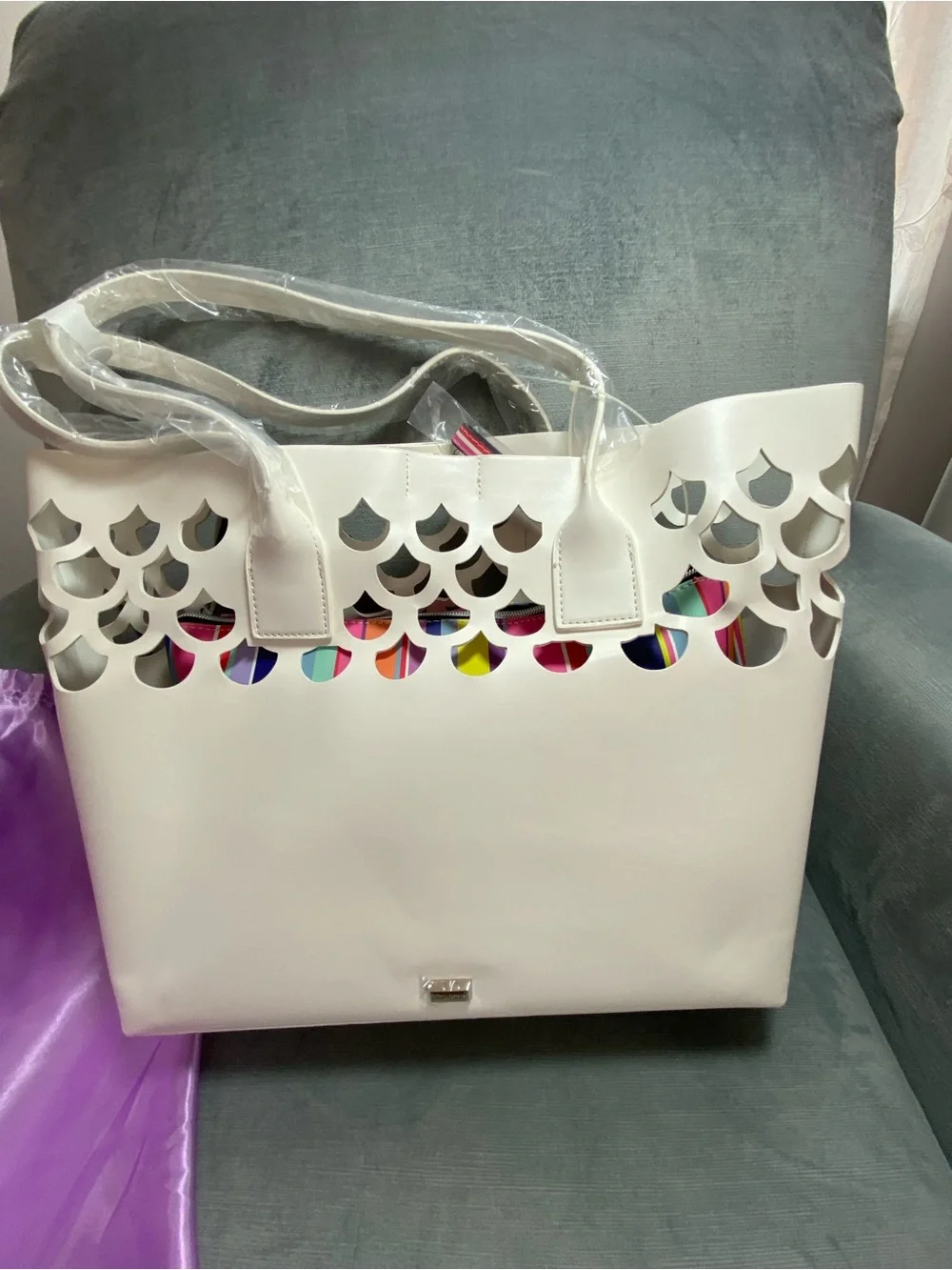 Betsey Johnson RARE White Cutout Tote NWT with removable colorful clutch & scarf